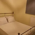بيت للعطل Polytimi House *