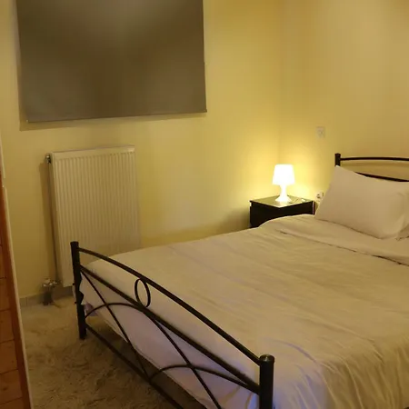 Polytimi House * كالافريتا