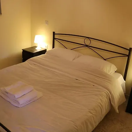 Polytimi House * كالافريتا